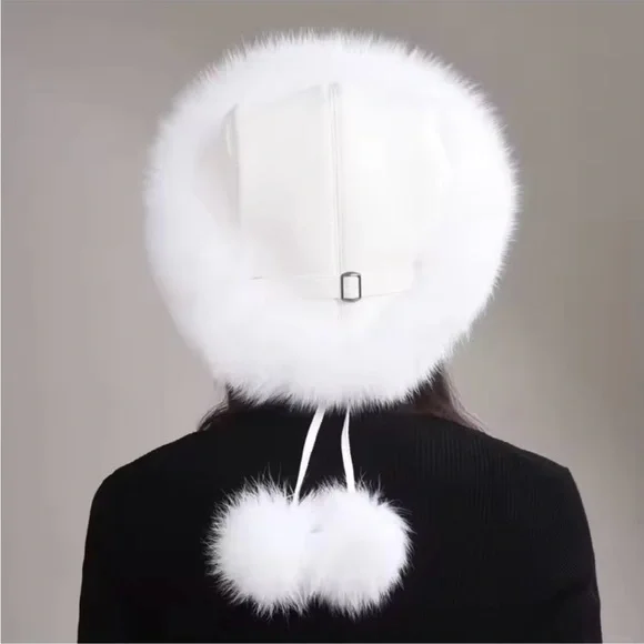 Mink and fox fur collar cape and fur hat set - Picture 8 of 13